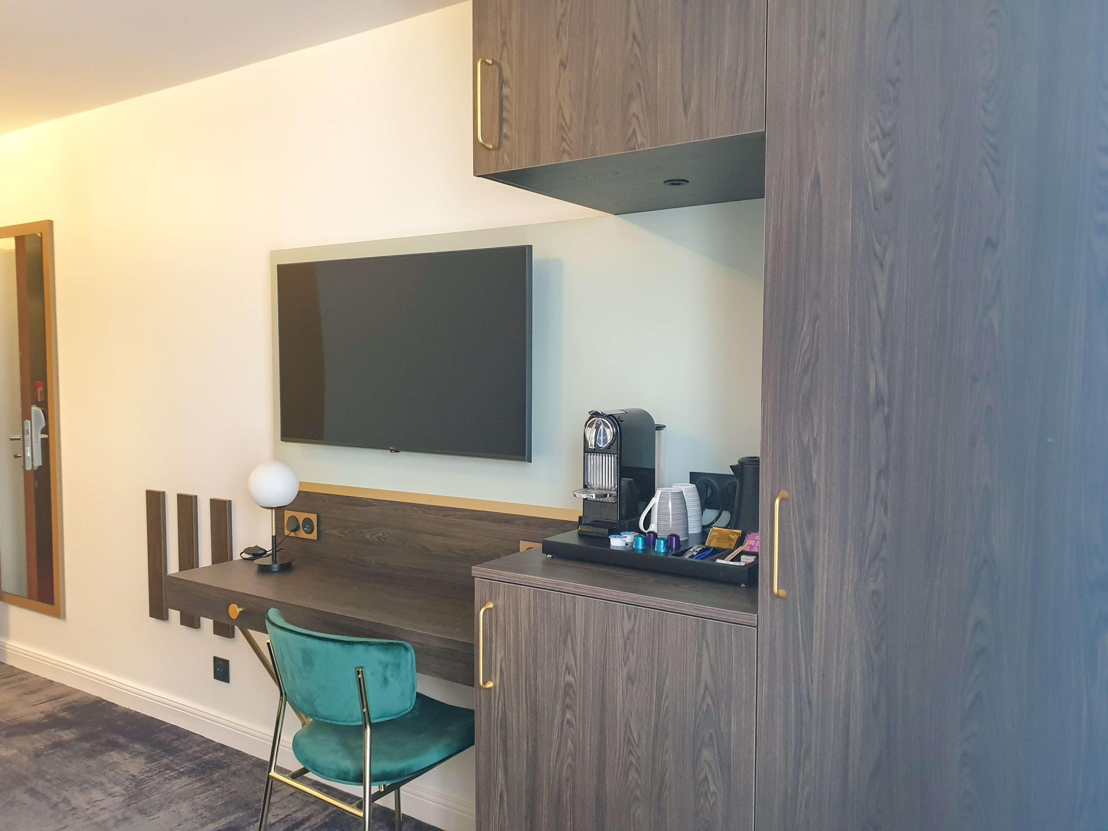 Hotel Western L'artist 4*
