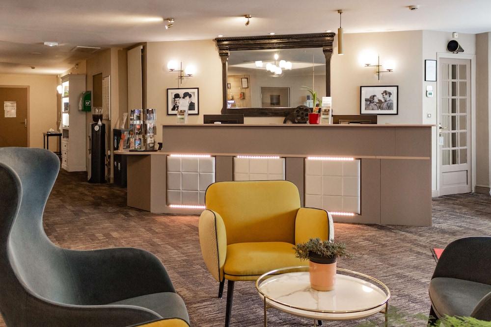 Western L'artist Hotel